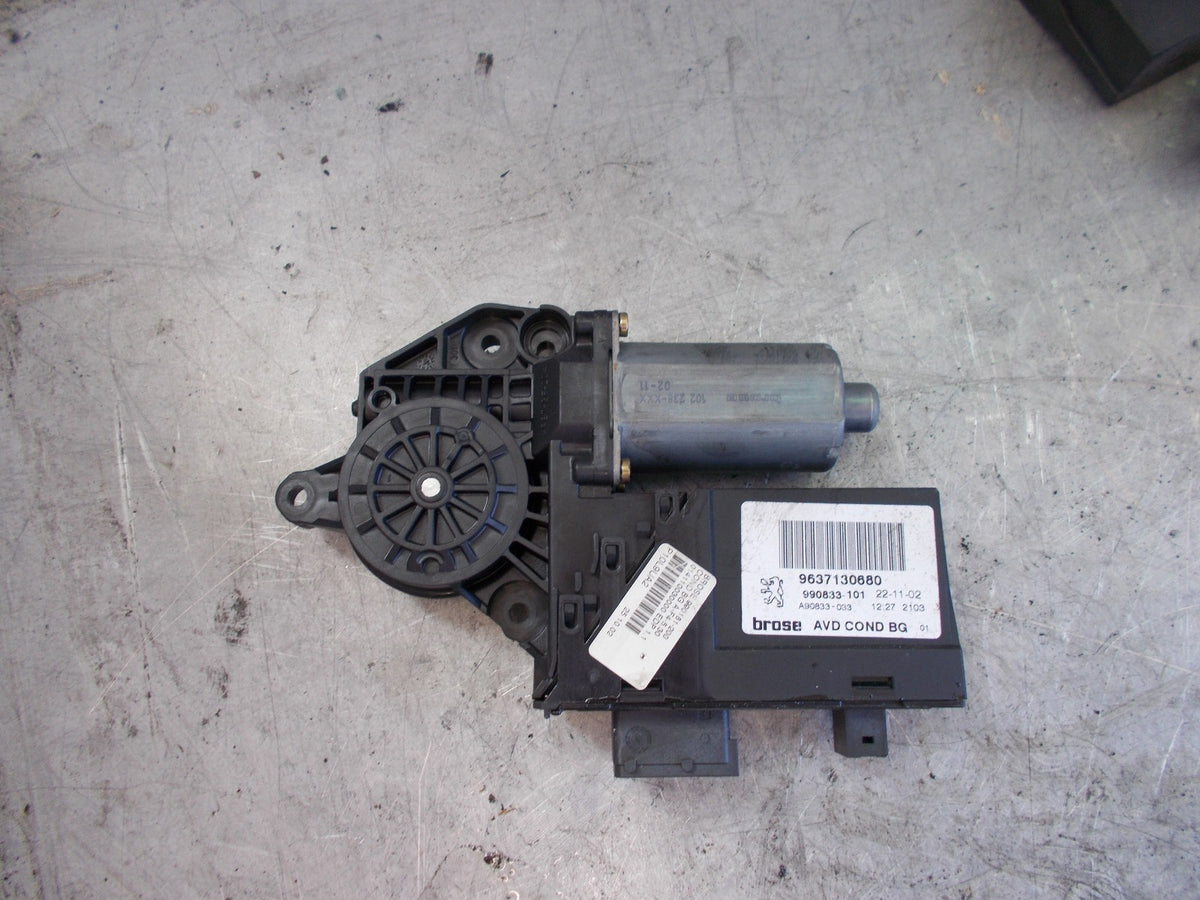 PEUGEOT 307 OS DRIVER SIDE FRONT WINDOW MOTOR 9637130680