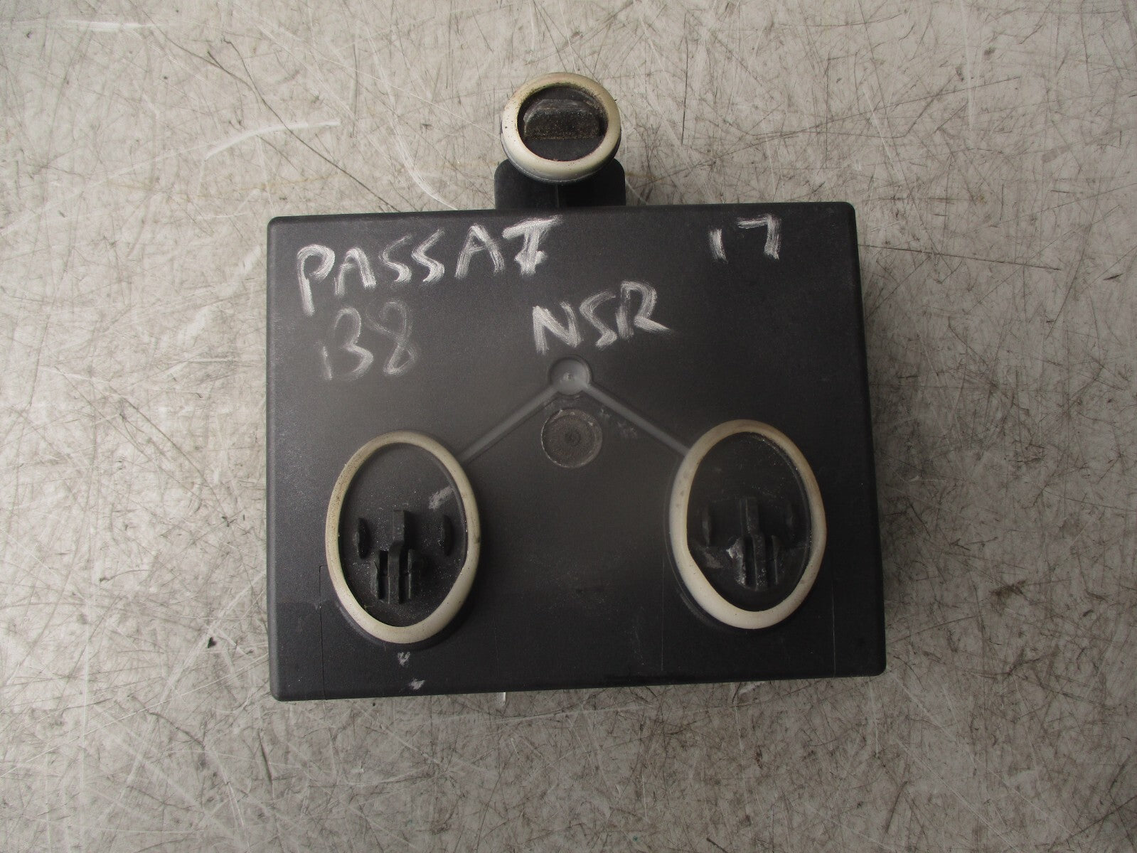 2017 VOLKSWAGEN PASSAT B8 NSR PASSENGER SIDE REAR DOOR CONTROL MODULE 5Q0959595E