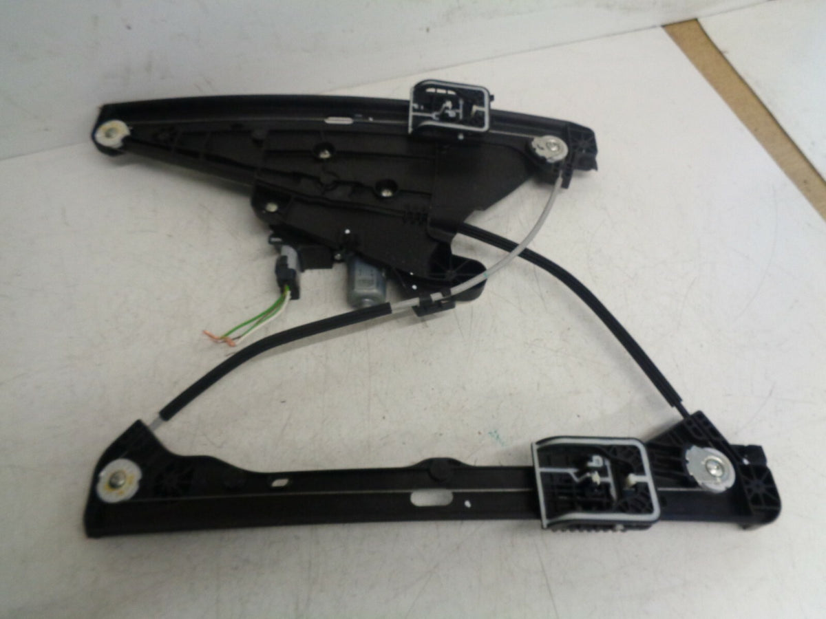 VAUXHALL CORSA F 2020 NSF PASSENGER FRONT DOOR WINDOW MOTOR REGULATOR 9829043680