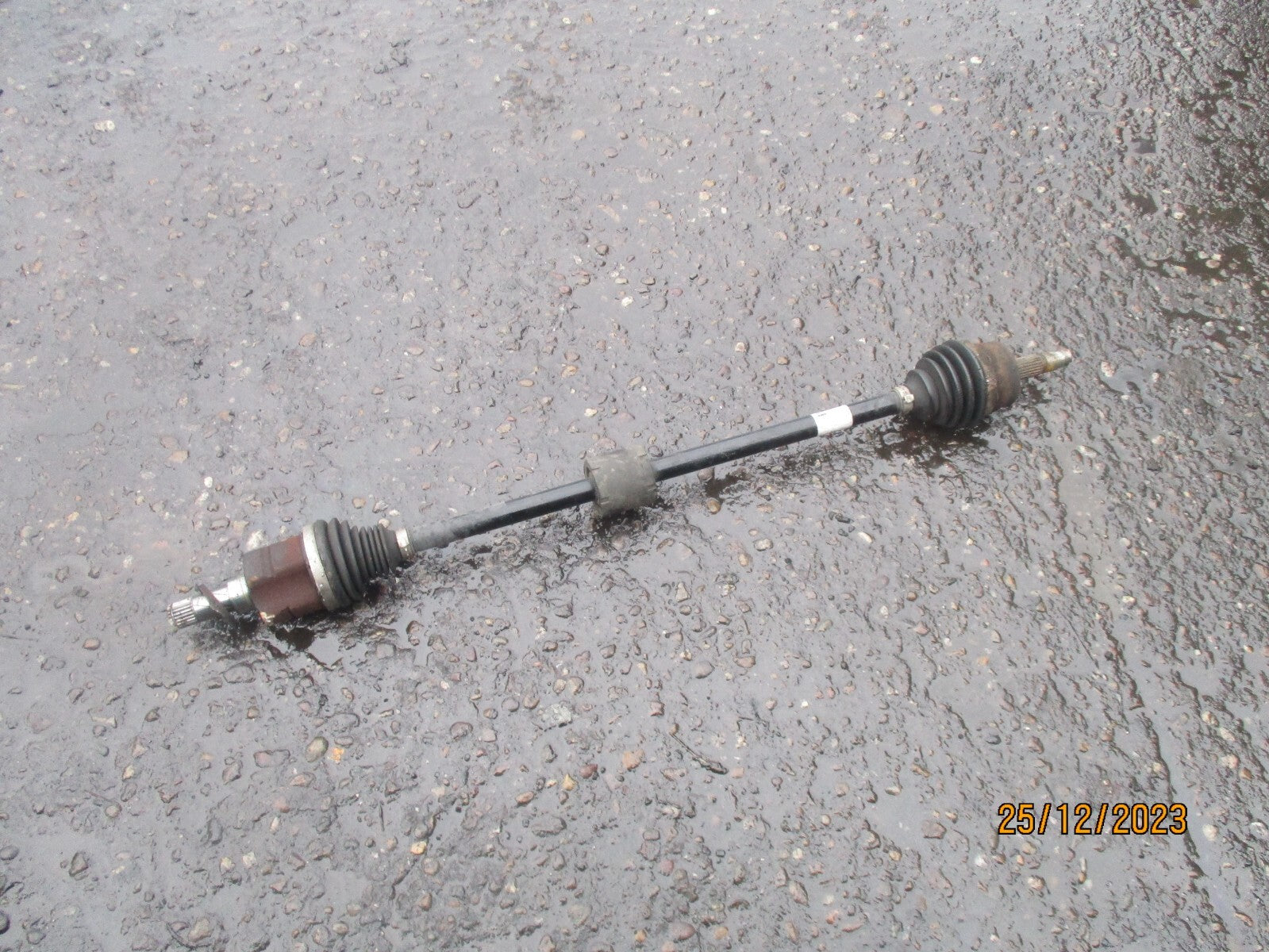 VAUXHALL CORSA E 2016 OSF DRIVER SIDE FRONT DRIVESHAFT 13149829