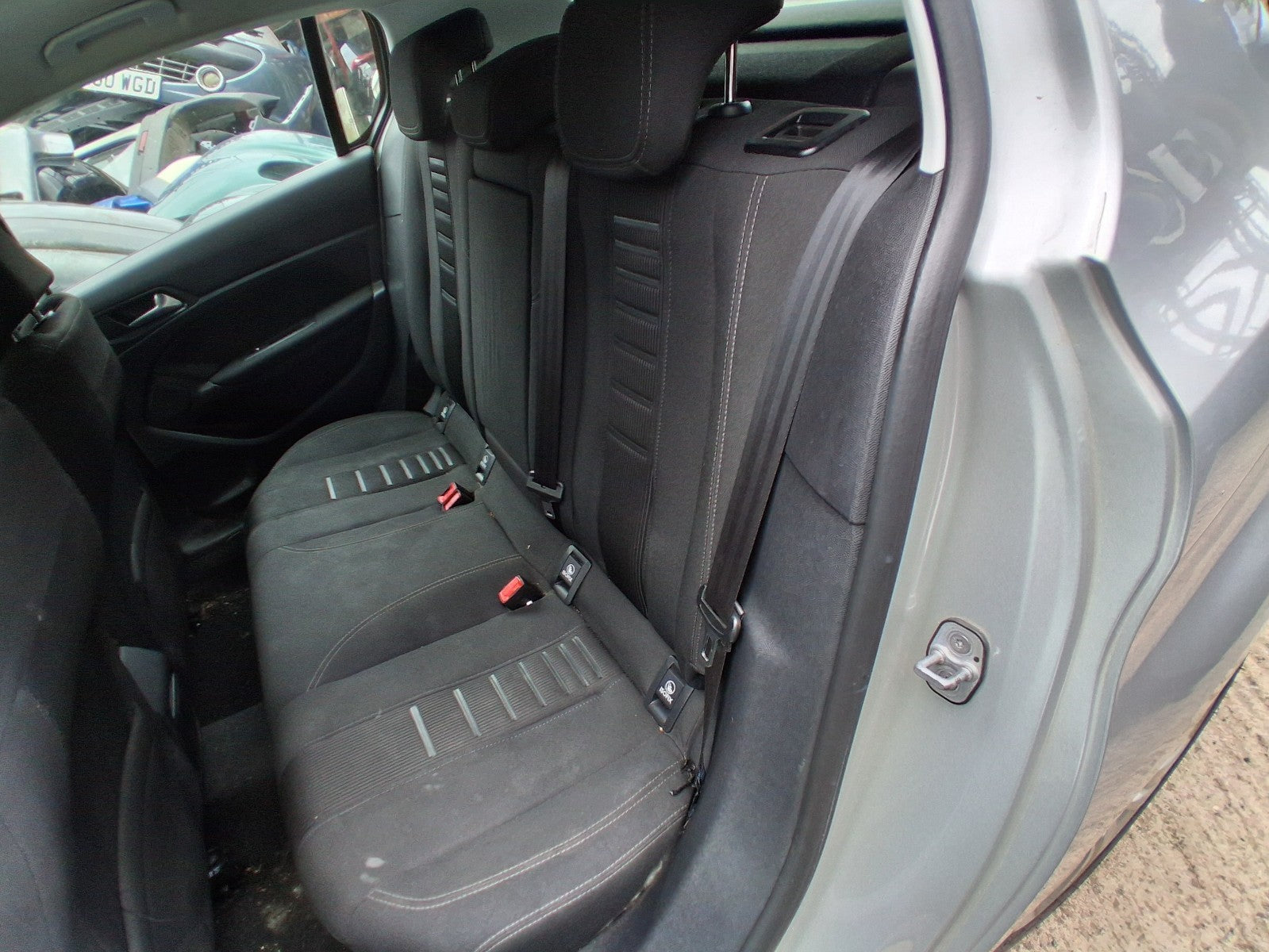 2014 PEUGEOT 308 MK2 HATCH REAR COMPLETE BACK AND BENCH SEAT