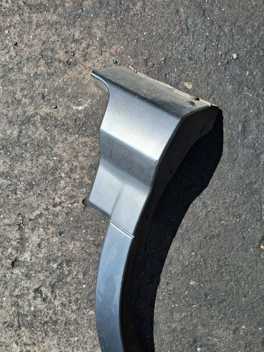 2013 FORD KUGA MK2 NSF PASSENGER SIDE WHEEL ARCH TRIM WITH SENSORS CV4JS16D239