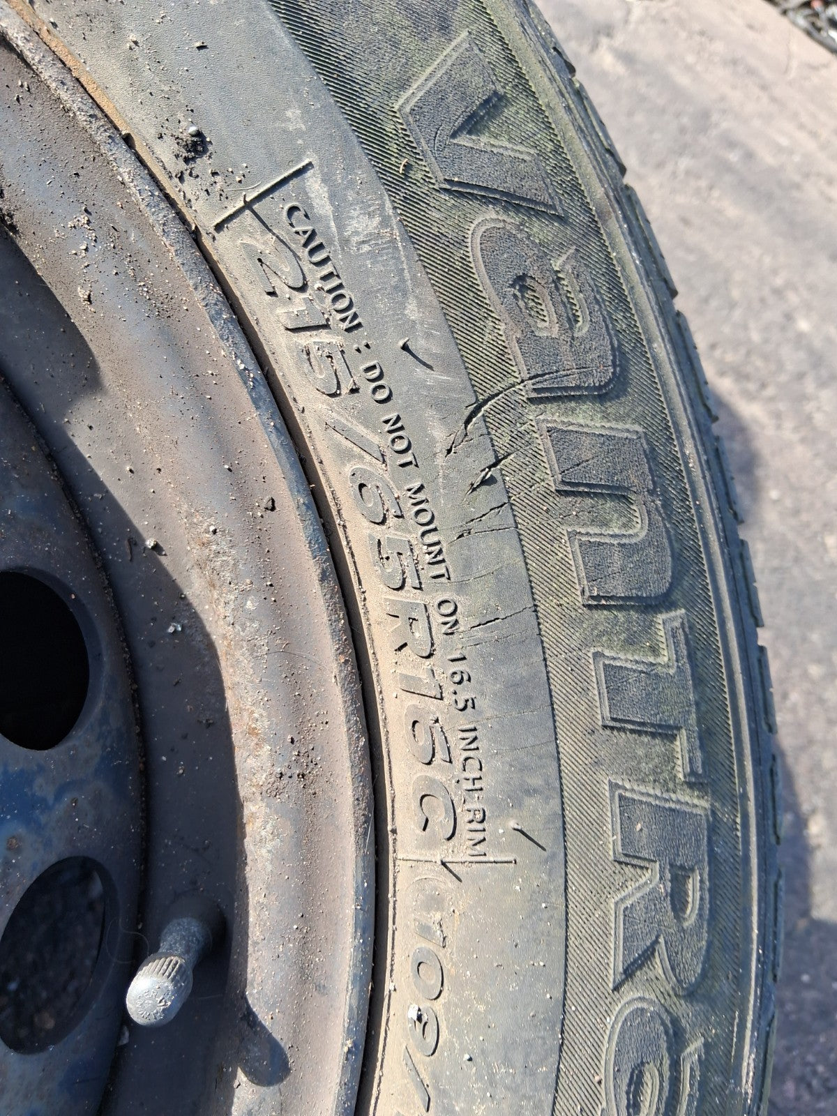 2021 FORD TRANSIT MK8 16 INCH STEEL WHEEL WITH TYRE 215/65R16