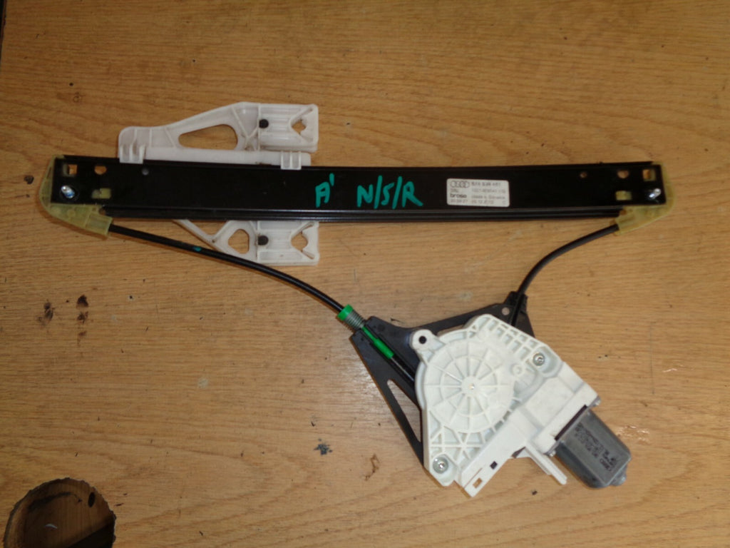 AUDI A1 2013 5 DOOR HATCHBACK PASSENGER SIDE REAR WINDOW MOTOR & REGULATOR