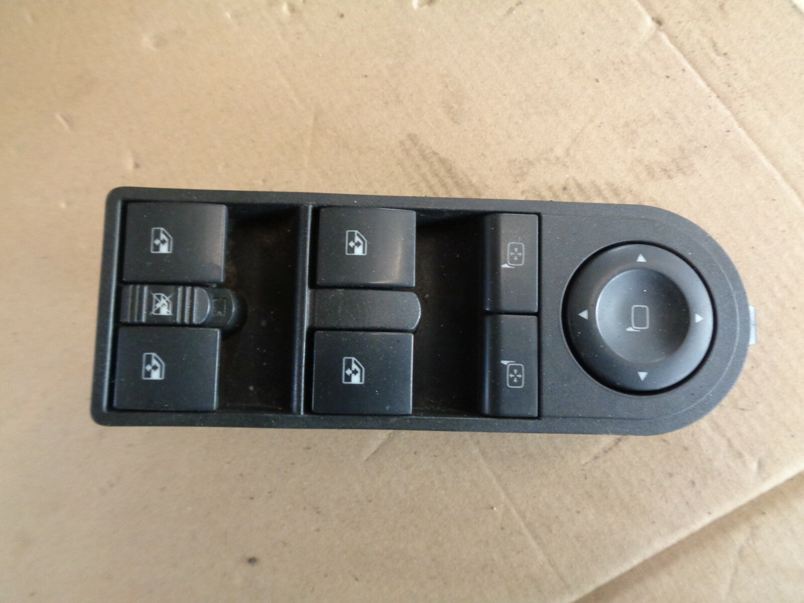 VAUXHALL ZAFIRA B 2010 DRIVER SIDE FRONT 4 WAY WINDOW MIRROR SWITCH 13209204