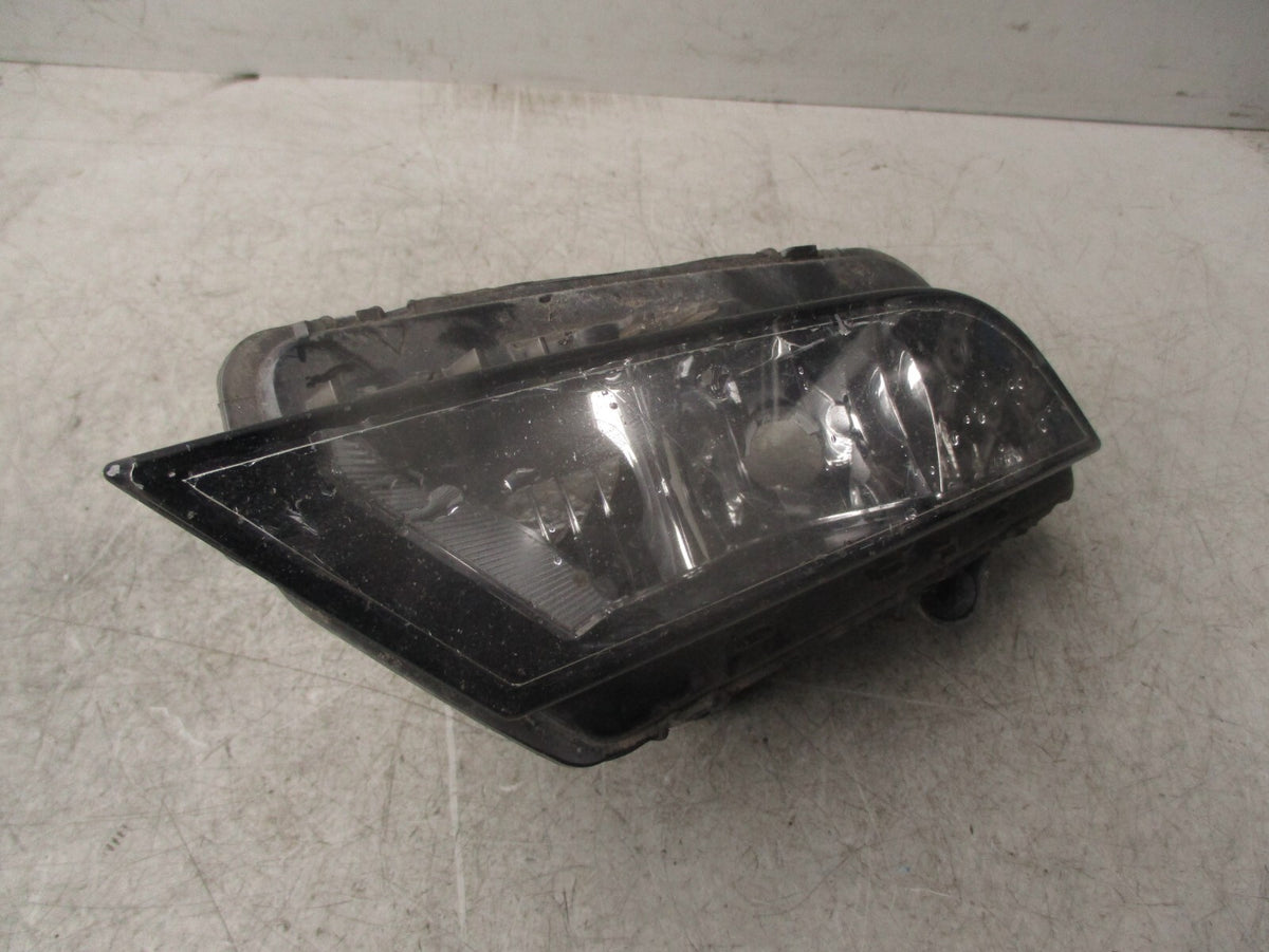 2014 SEAT IBIZA MK4 NSF PASSENGER SIDE FRONT LEFT FOG LIGHT 6J9941701A
