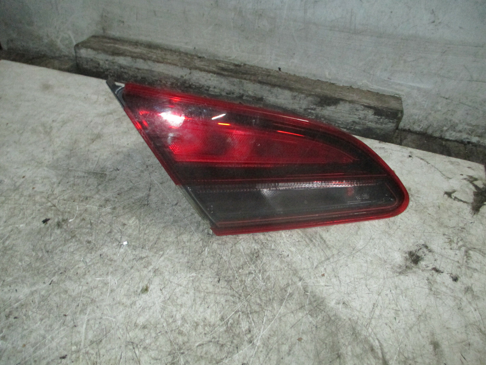 VAUXHALL ASTRA GTC 2016 3 DOOR NSR PASSENGER SIDE REAR TAIL LIGHT 13399954