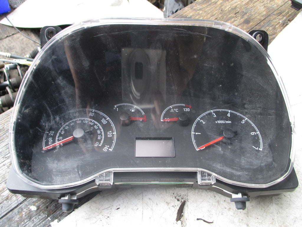 VAUXHALL COMBO D 2014 1.3 DIESEL SPEEDO SPEEDOMETER INSTRUMENT CLUSTER 51952287