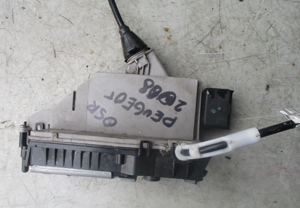 2013 PEUGEOT 208 OSR DRIVER SIDE REAR DOOR LOCK CATCH WITH HANDLE 9812501380