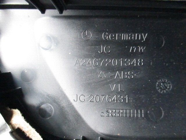 2018 MERCEDES A CLASS W176 NSF PASSENGER SIDE FRONT DOOR CARD A2467201348