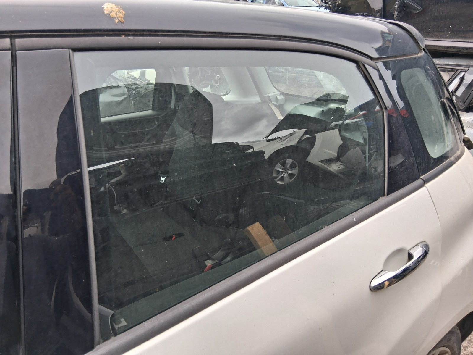 2019 FIAT 500L URBAN NSR PASSENGER SIDE REAR WINDOW GLASS