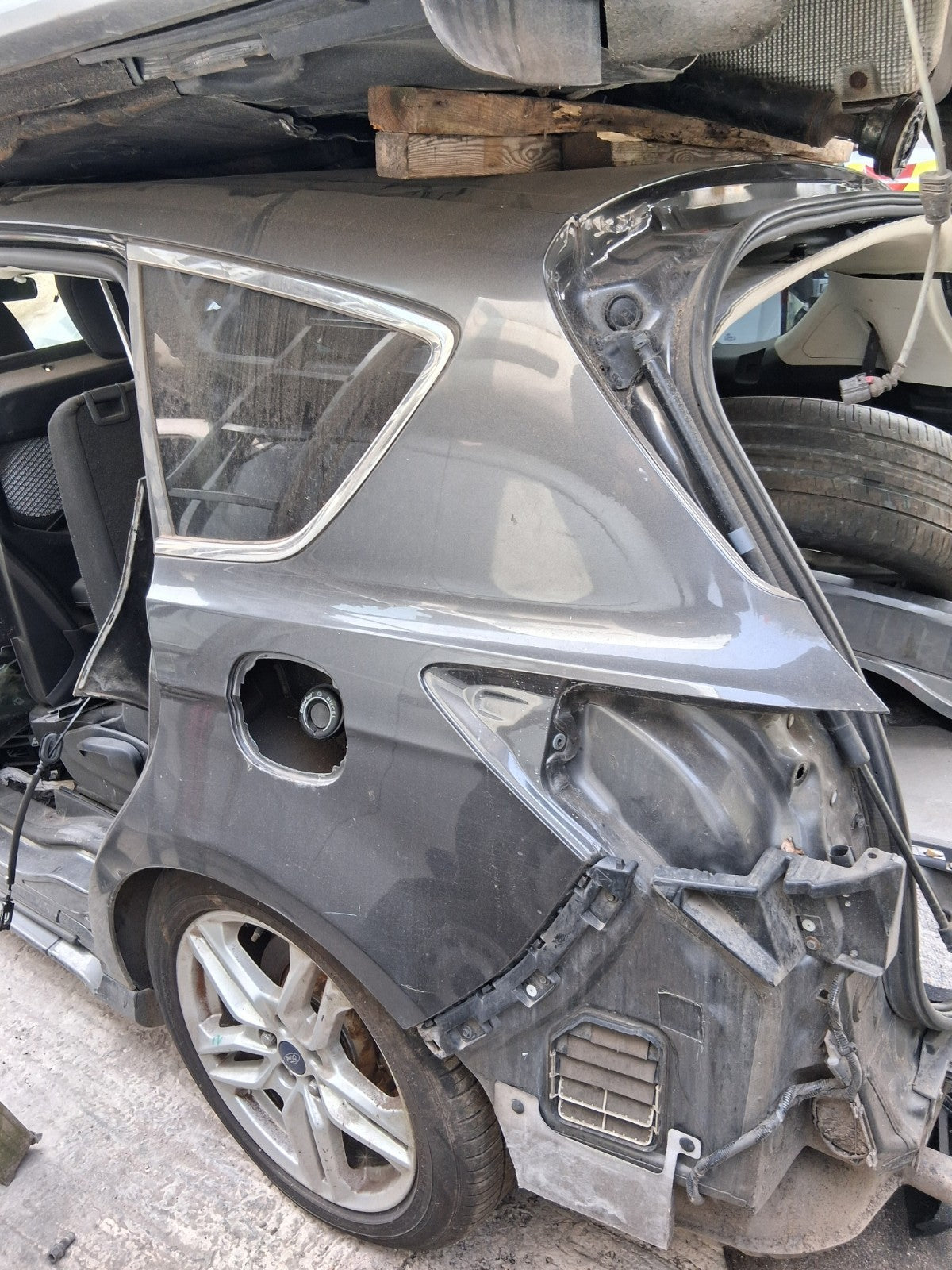 2017 FORD S MAX MK2 NSR PASSENGER SIDE REAR QUARTER PANEL CUT