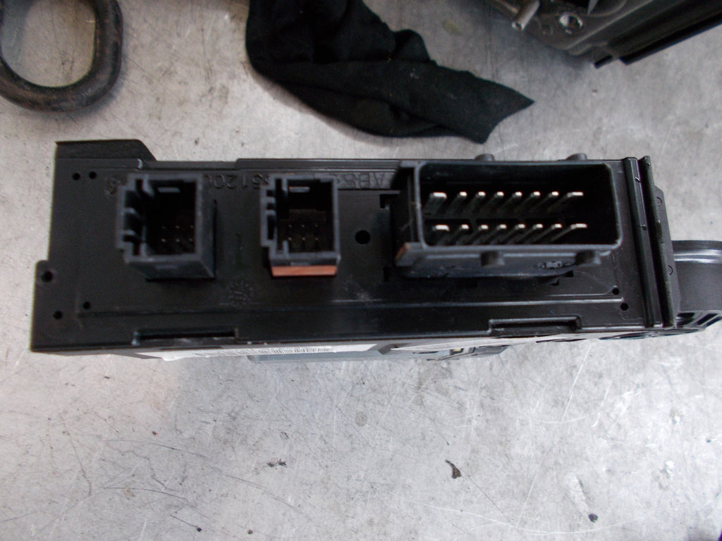 2003 PEUGEOT 307 SW SE EST 5DR OSF DRIVER SIDE FRONT WINDOW MOTOR 9637130880