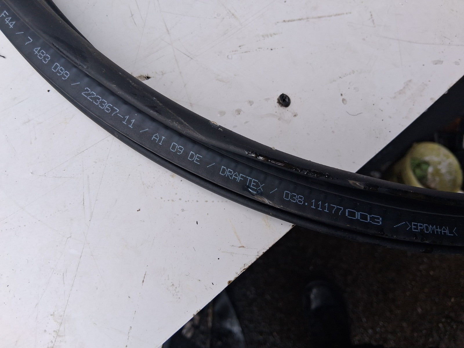 2024 BMW 2 SERIES F44 COUPE NSR PASSENGER REAR LEFT DOOR RUBBER SEAL 223367