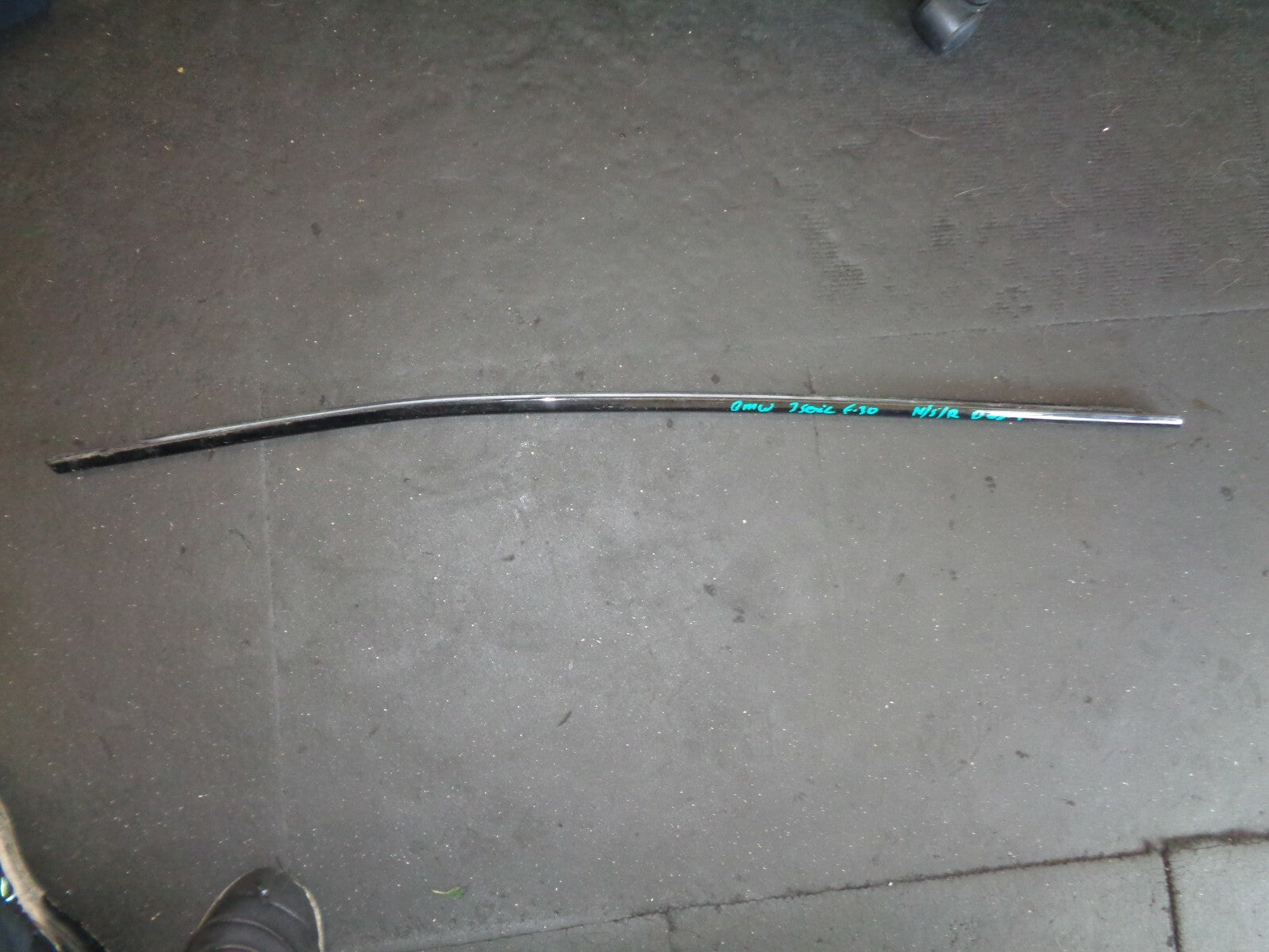 BMW 3 SERIES F30 2018 330E O/S/R DRIVER SIDE REAR OUTER WINDOW TRIM 7260543
