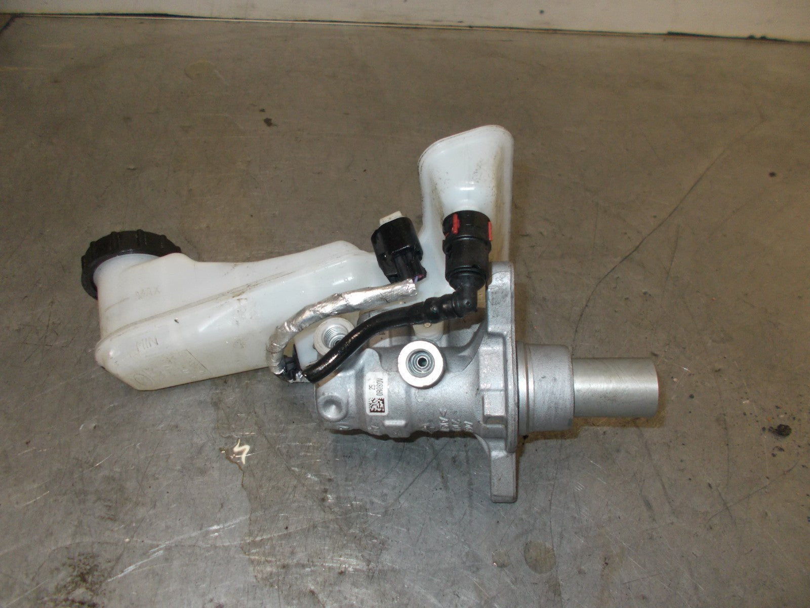 FORD MONDEO 2016 MK5 BRAKE SERVO MASTER CYLINDER DG9C2K478