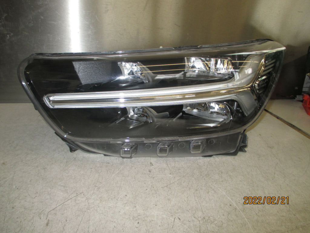 VOLVO XC40 2021 NSF PASSENGER SIDE FRONT HEADLIGHT HEADLAMP 31655984