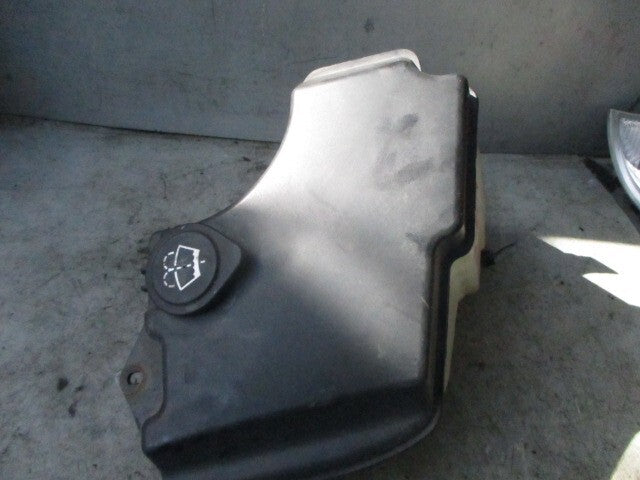 2002 BMW 3 SERIES WINDSCREEN WASHER WATER BOTTLE RESERVOIR TANK 6166-7007970