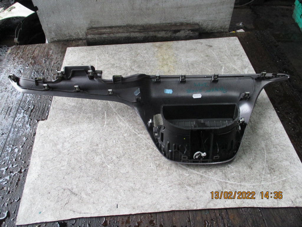 PEUGEOT 2008 2014 MK1 CENTRE DASHBOARD TRIM SURROUND WITH AIR VENTS 9875839677