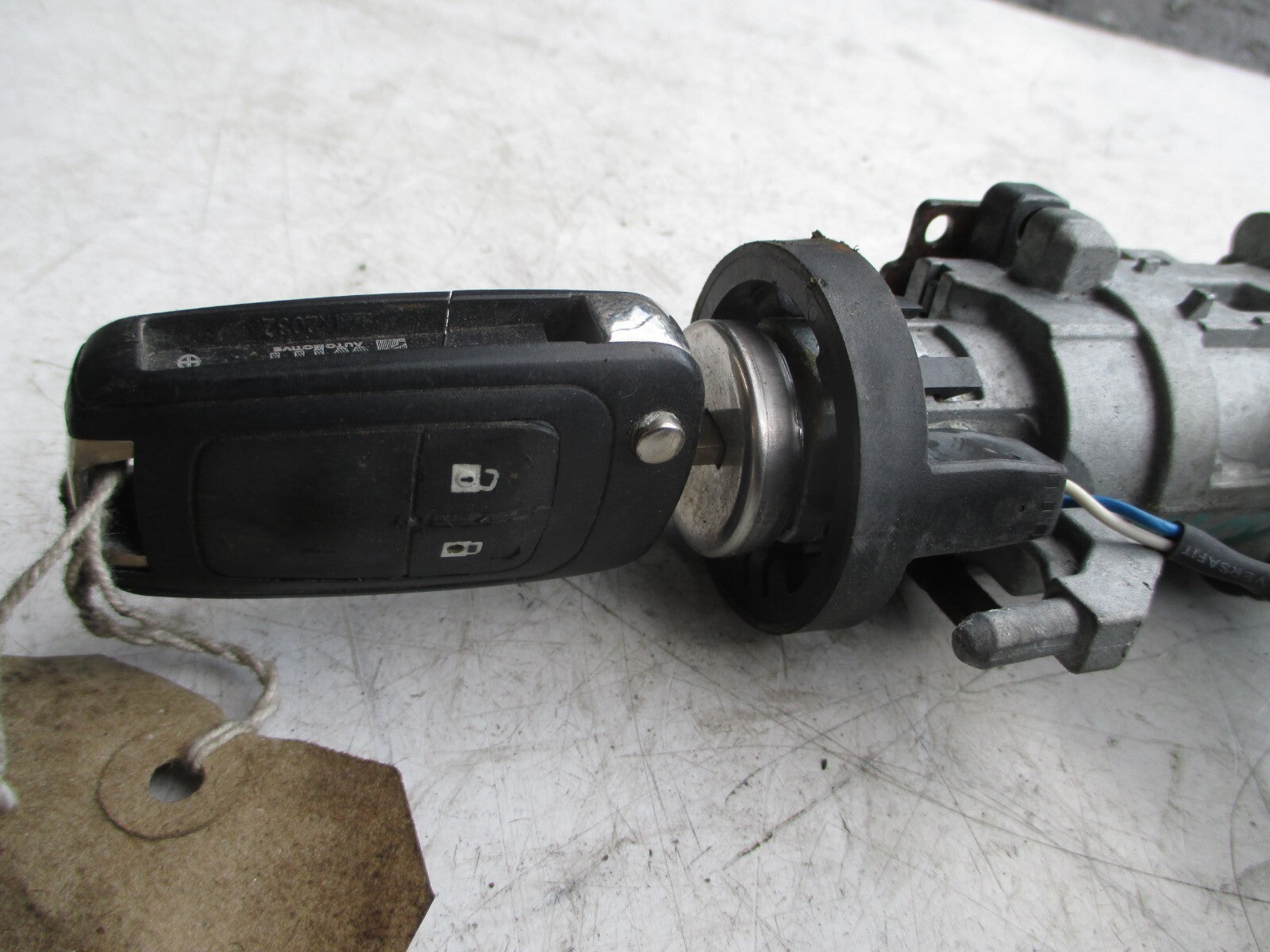 VAUXHALL ASTRA J MK6 2012 IGNITION SWITCH BARREL WITH 1 X KEY FOB 20939745