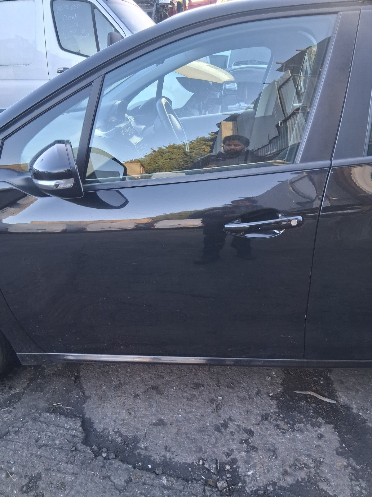 2014 PEUGEOT 208 NSF PASSENGER SIDE FRONT LEFT BARE DOOR PEARL BLACK KTV