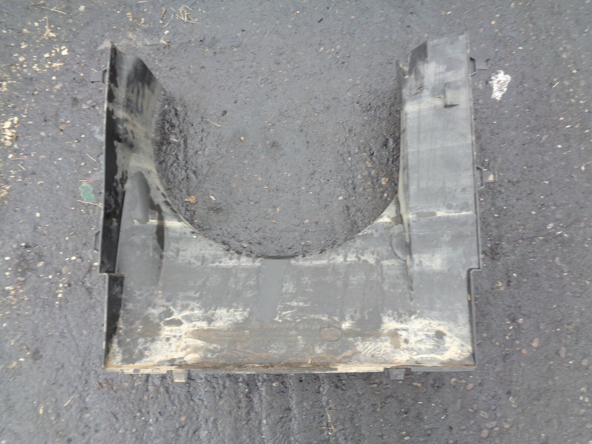 LAND ROVER DISCOVERY 2005 3 L319 2.7 LOWER RADIATOR FAN SURROUND PGK500095V6