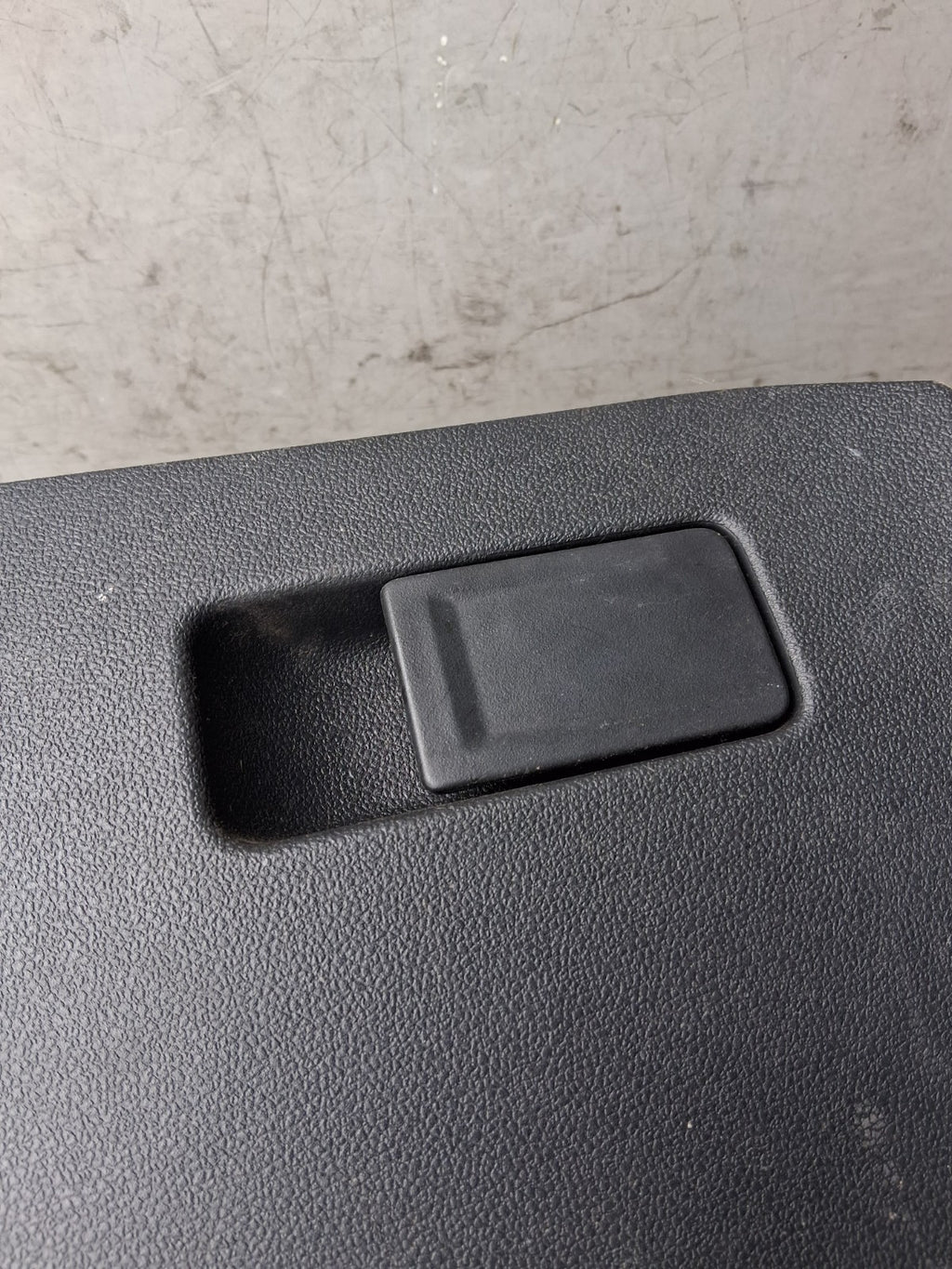 2021 VW VOLKSWAGEN T CROSS DASHBOARD GLOVE BOX STORAGE COMPARTMENT 2GN857121