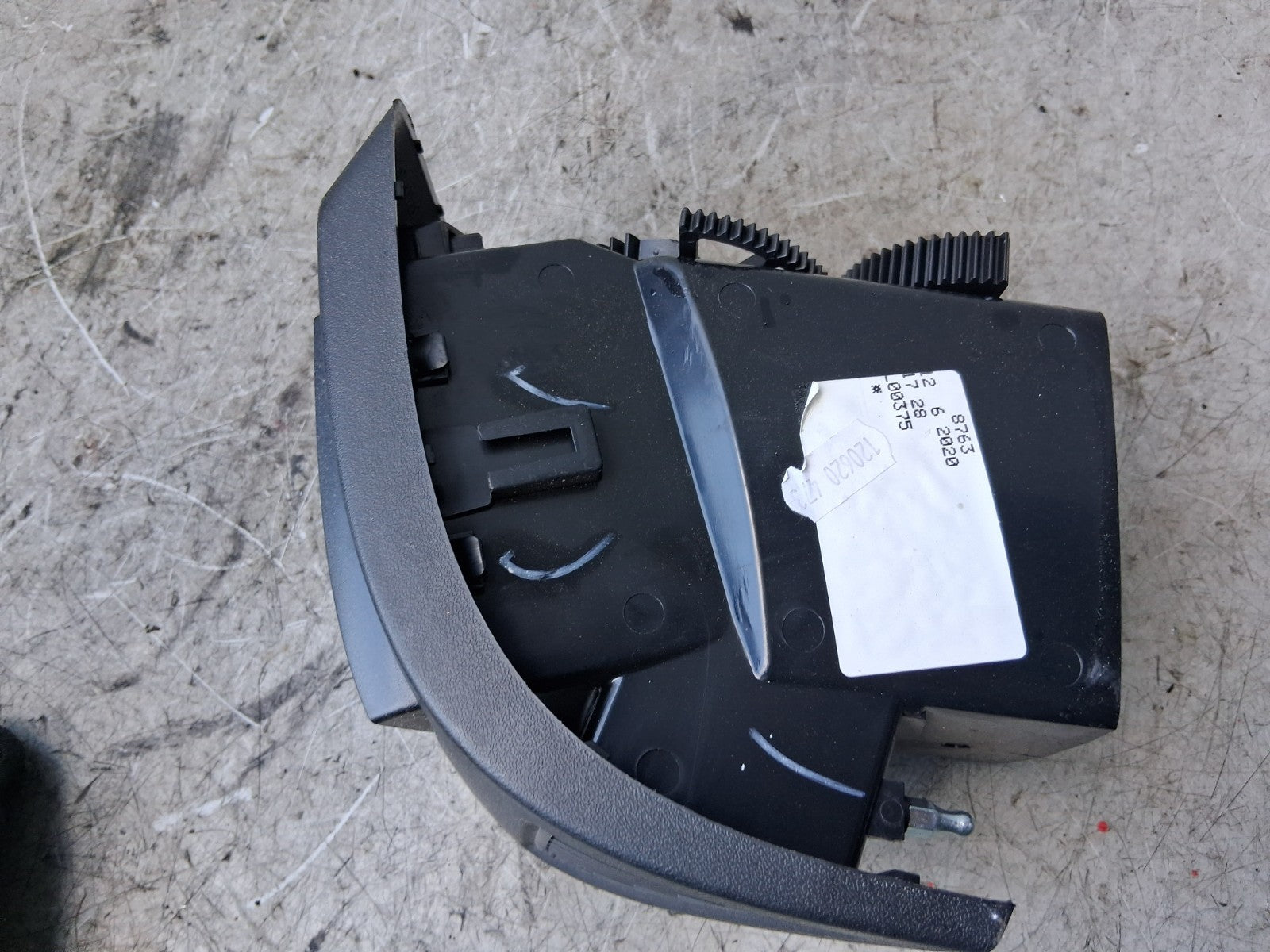 2021 PEUGEOT BOXER MK3 DASHBOARD CENTRE LEFT FRONT AIRVENT 385812
