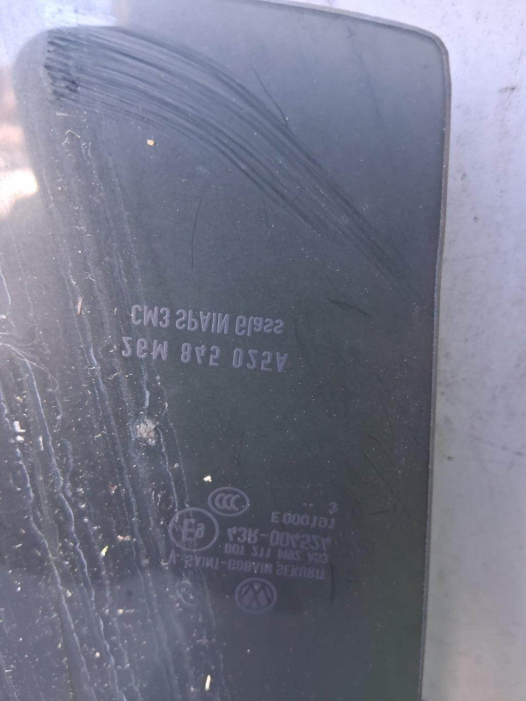 2023 VOLKSWAGEN T CROSS OSR DRIVER SIDE REAR WINDOW GLASS 43R000015