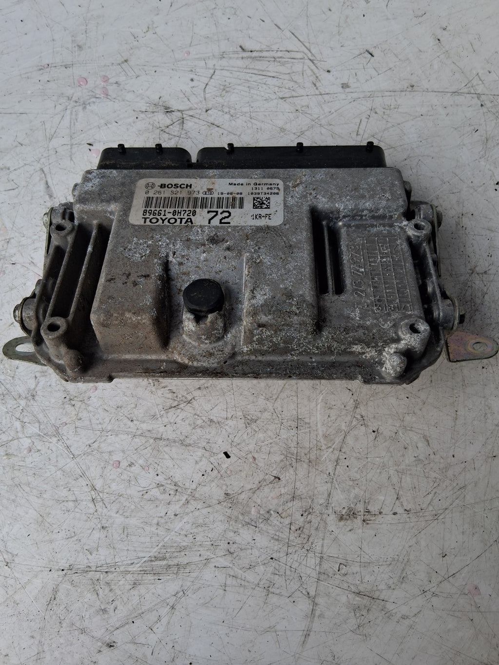 2019 TOYOTA AYGO MK2 ENGINE CONTROL MODULE ECU 896610H720