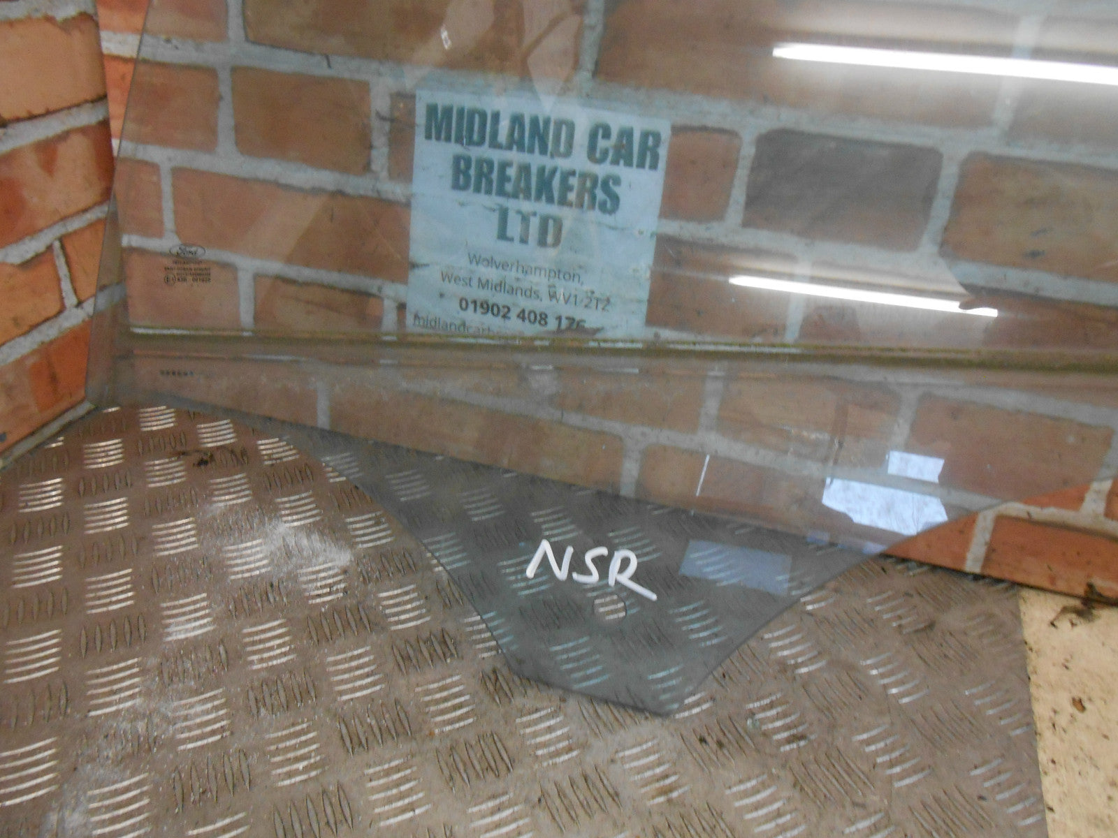 FORD MONDEO MK4 2007 NSR PASSENGER SIDE REAR WINDOW GLASS