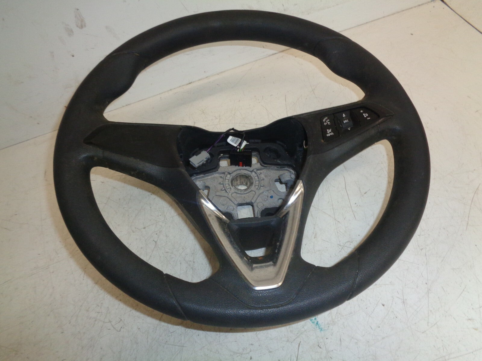 VAUXHALL CORSA E 2015-ONWARDS MULTI FUNCTION STEERING WHEEL 39035987
