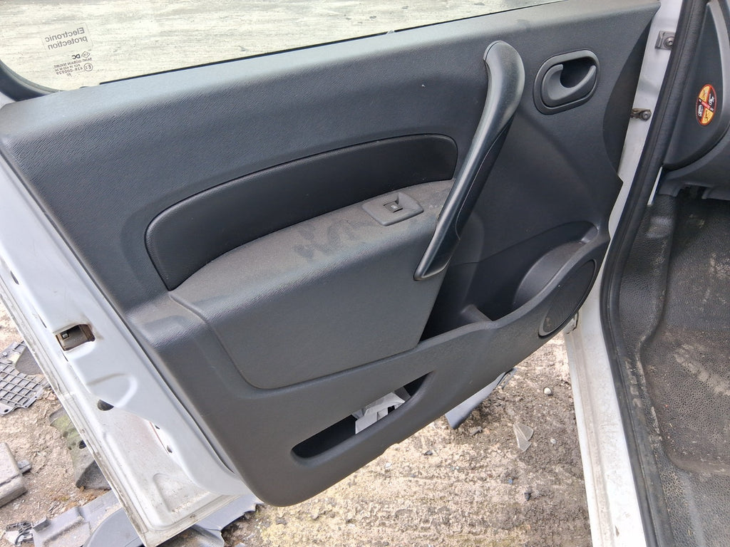 2020 RENAULT KANGOO MK2 FACELIFT NSF PASSENGER SIDE FRONT LEFT DOOR CARD PANEL