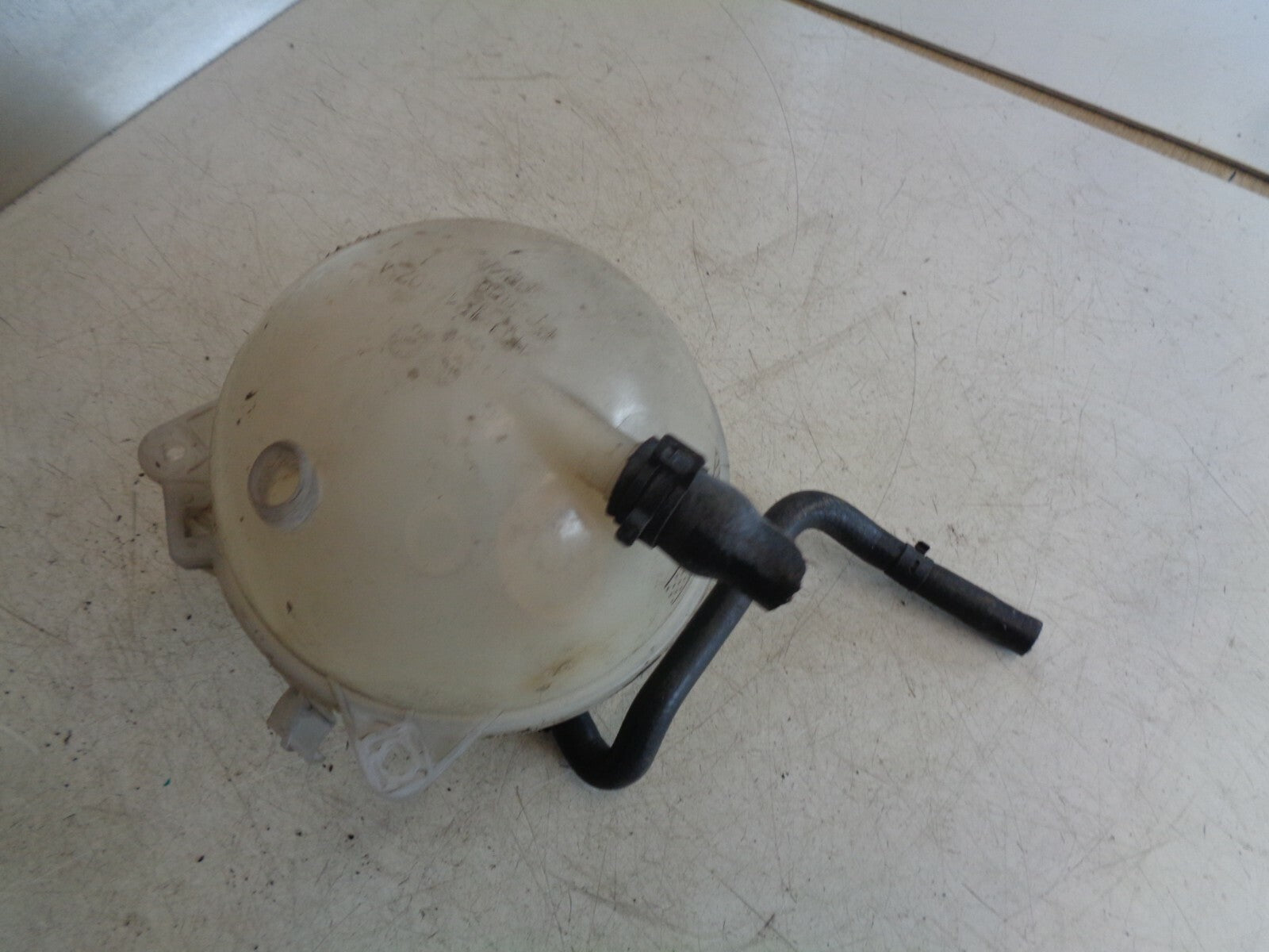VW VOLKSWAGEN PASSAT 2007 B6 2.0 DIESEL COOLANT EXPANSION TANK 1K0121407A