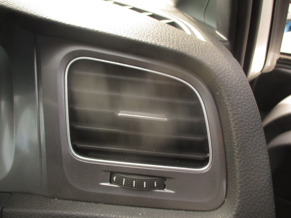 2014 VOLKSWAGEN GOLF MK7 OSF DRIVER FRONT RIGHT DASHBOARD AIR VENT