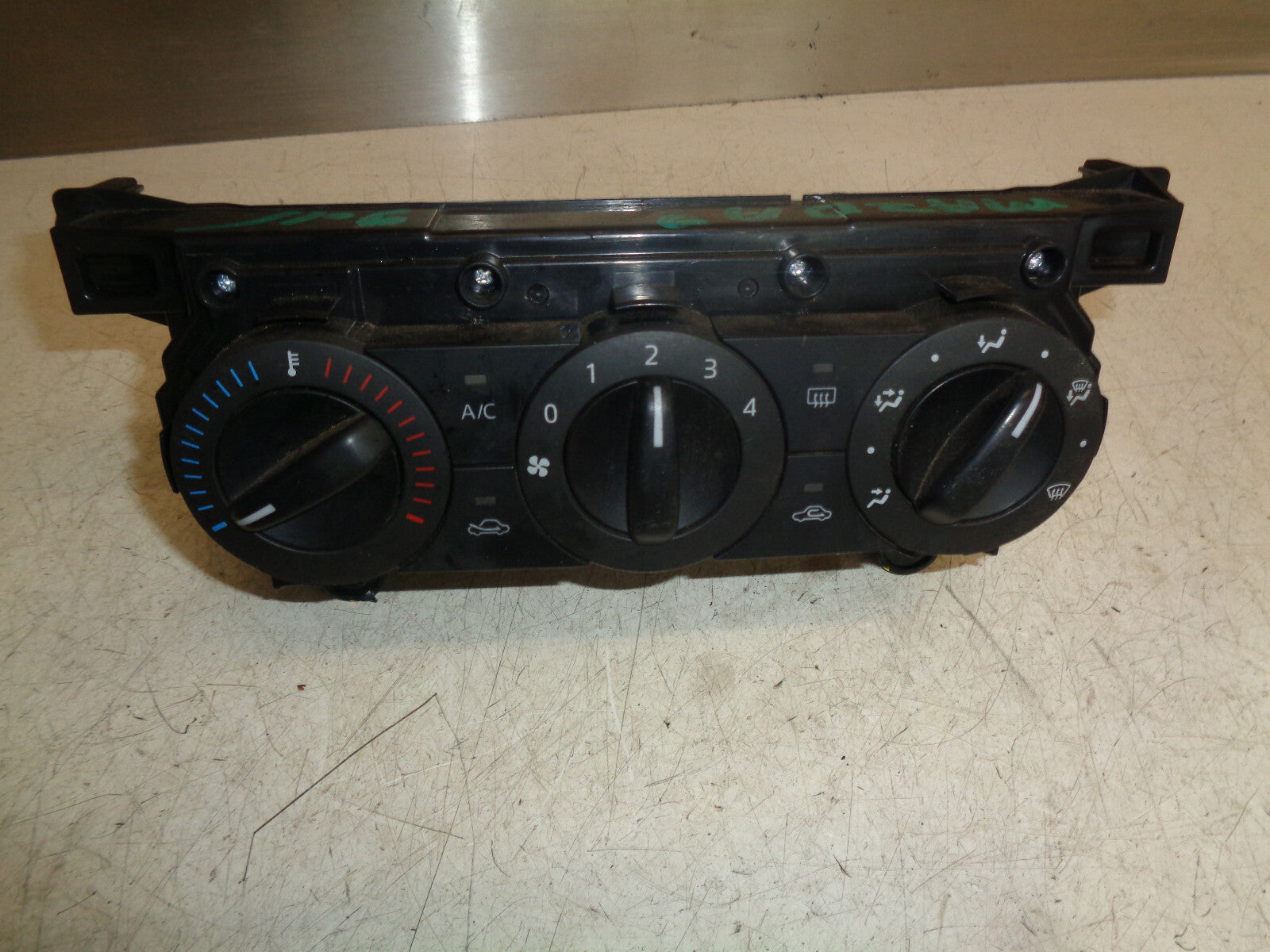 MAZDA 2 DJ MK3 2015 HEATER CLIMATE CONTROL SWITCH PANEL UNIT