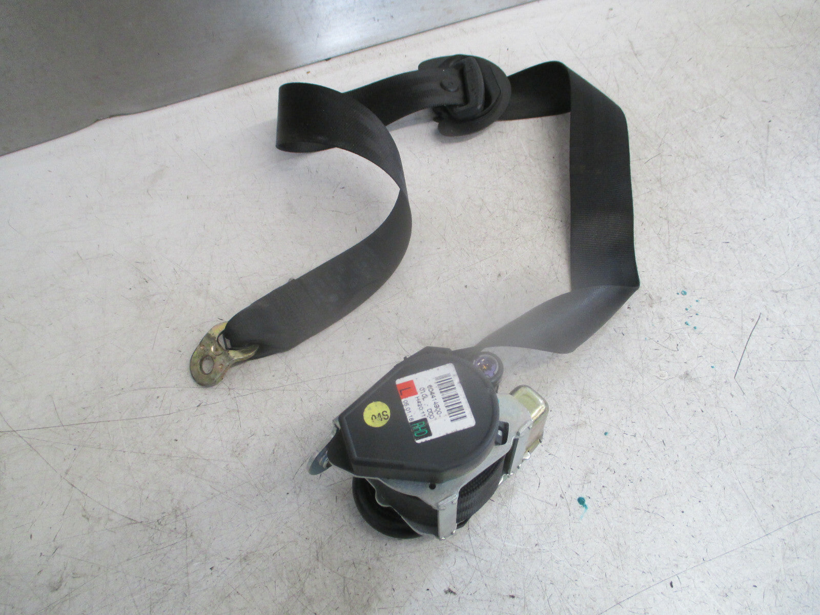 VW VOLKSWAGEN GOLF MK5 2003-2009 NSF PASSENGER SIDE FRONT SEAT BELT 604414900