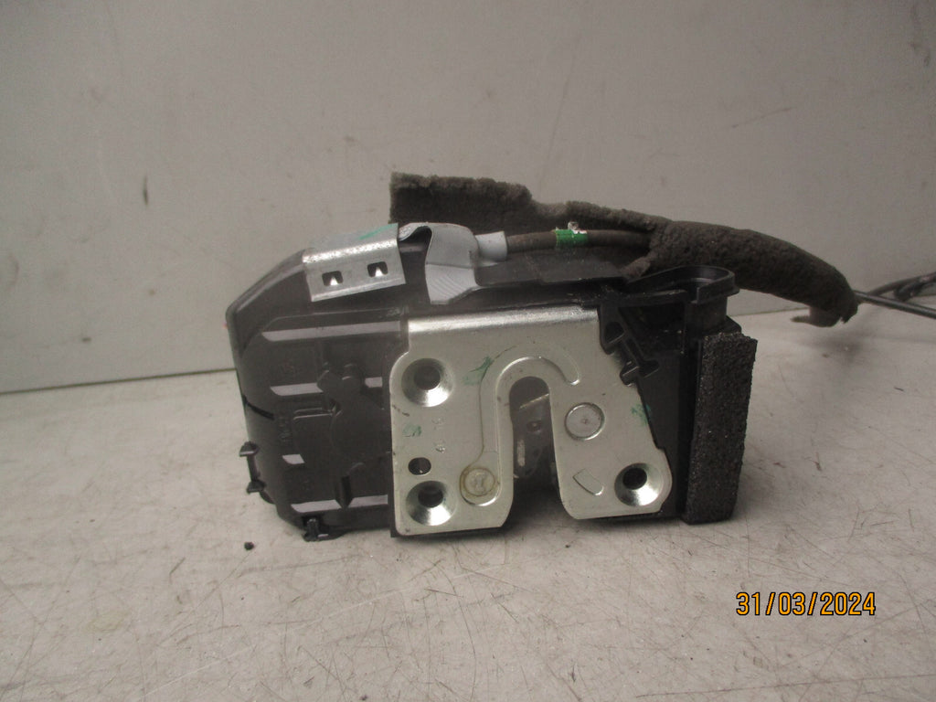 2013 NISSAN JUKE NSF PASSENGER SIDE FRONT DOOR LOCK 80671BA61A