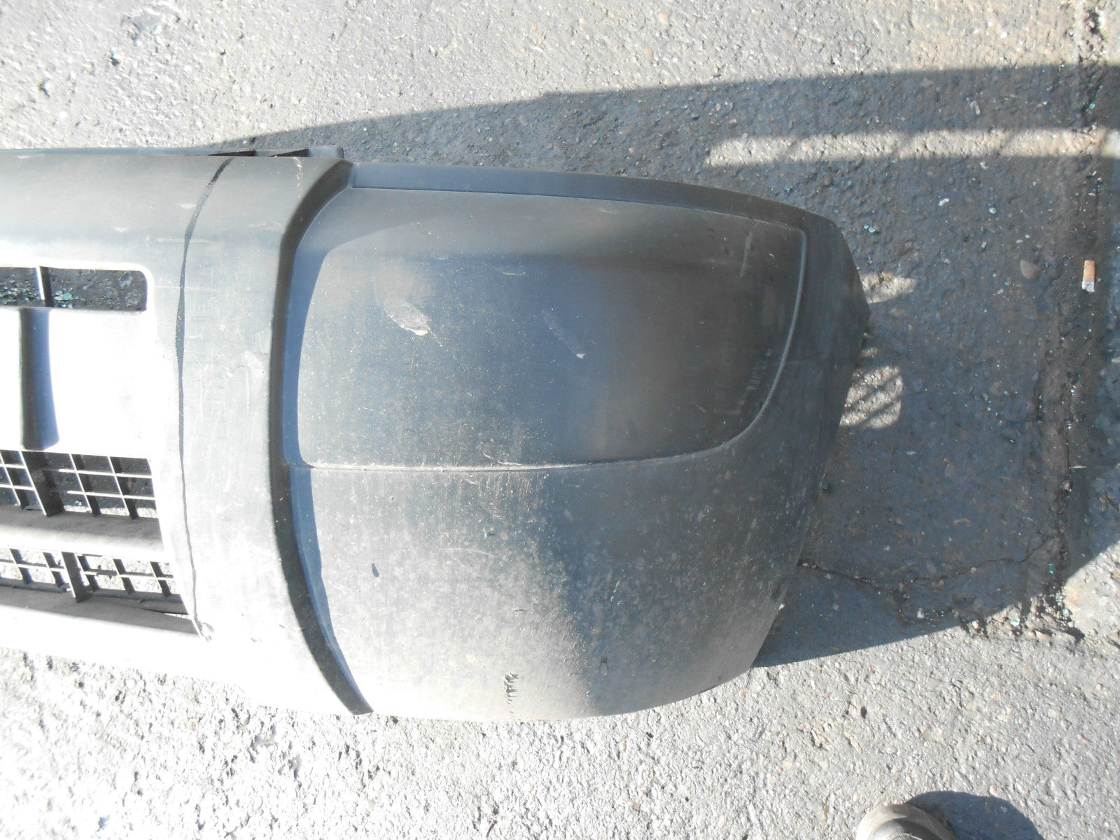 PEUGEOT PARTNER VAN 2003 FACELIFT COMPLETE FRONT BUMPER BLACK PLASTIC