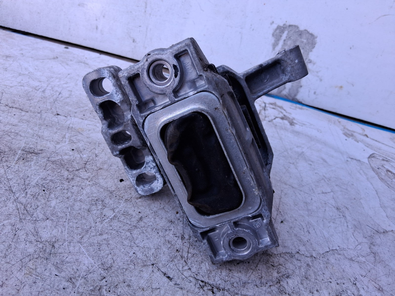 2016 AUDI Q3 2.0 DIESEL ENGINE MOUNT 5N0199262