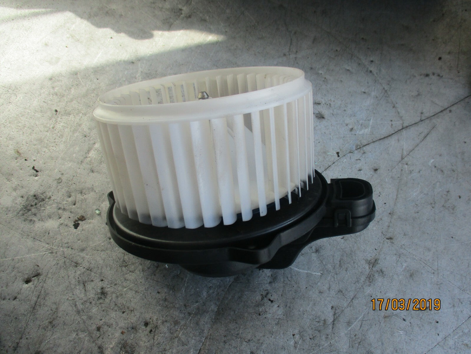 KIA RIO MK4 HEATER BLOWER MOTOR FAN