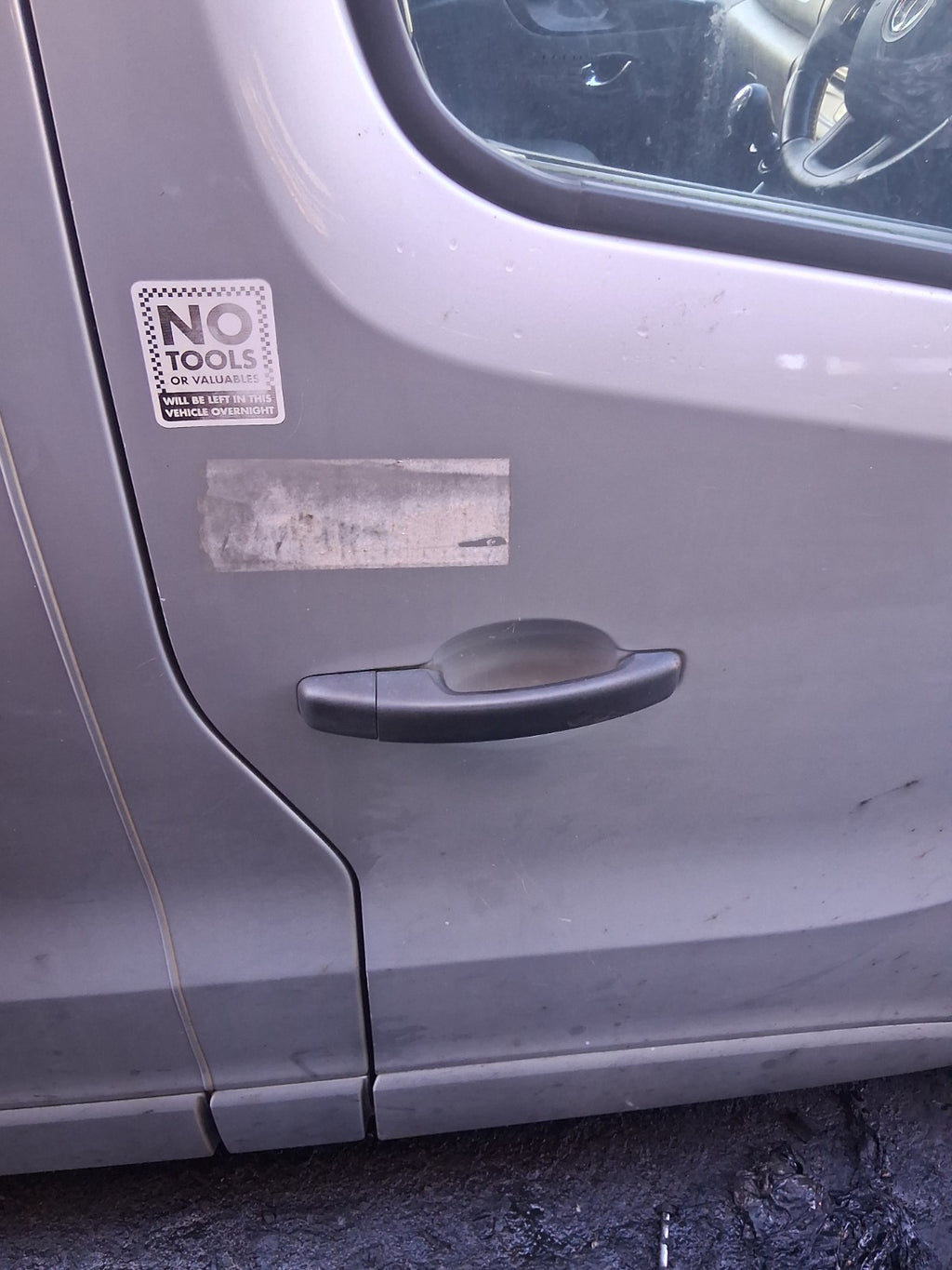 2017 VAUXHALL VIVARO MK2 OSF DRIVER SIDE FRONT RIGHT BARE DOOR SILVER L193