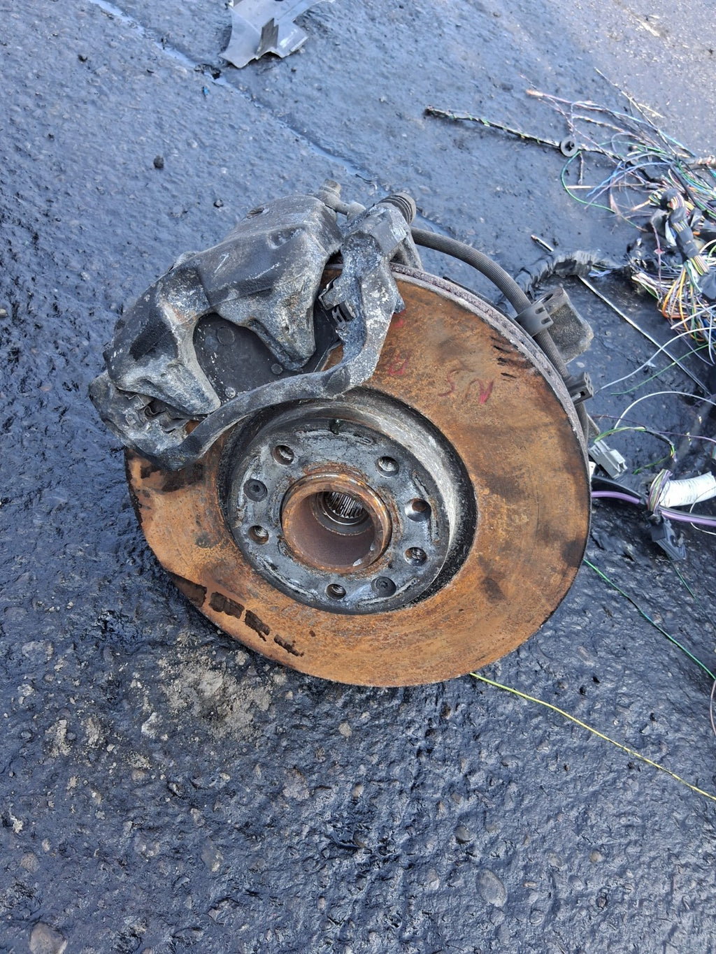 CITROEN BERLINGO PARTNER K9 2023 1.5 DIESEL NSF PASSENGER SIDE FRONT WHEEL HUB
