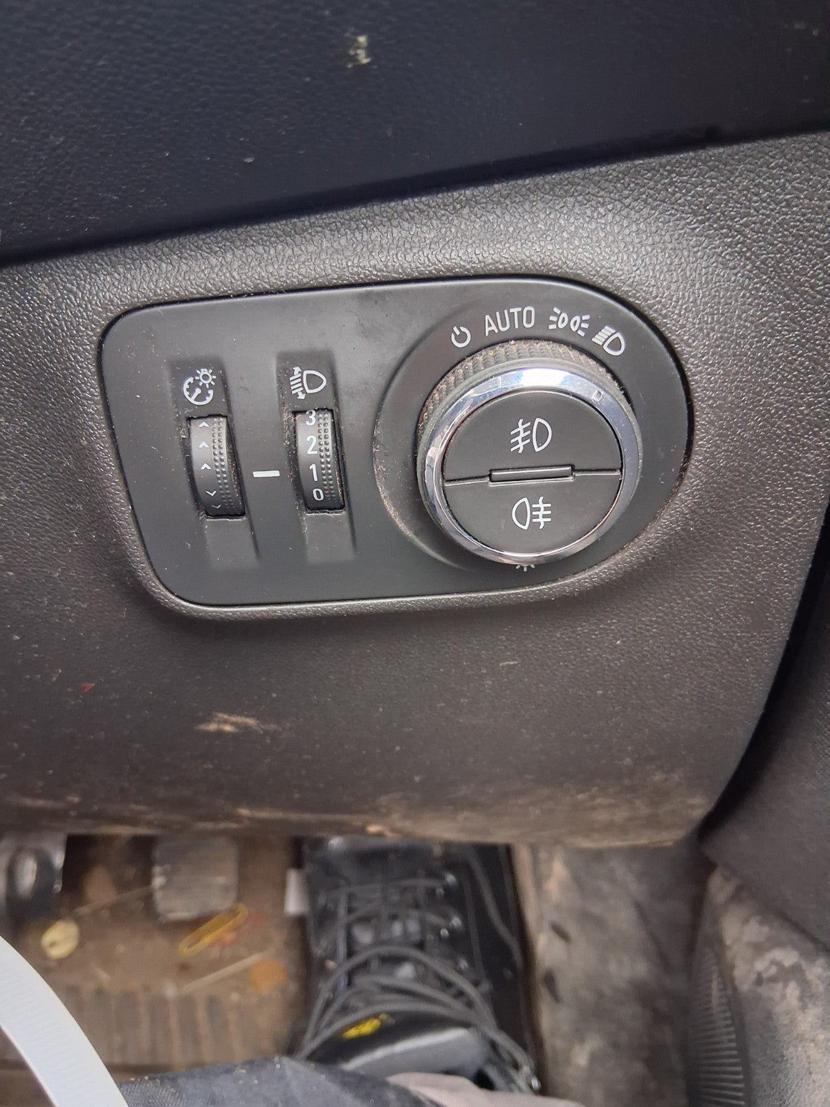 2017 VAUXHALL CORSA E HEADLIGHT ADJUSTER CONTROL SWITCH PANEL
