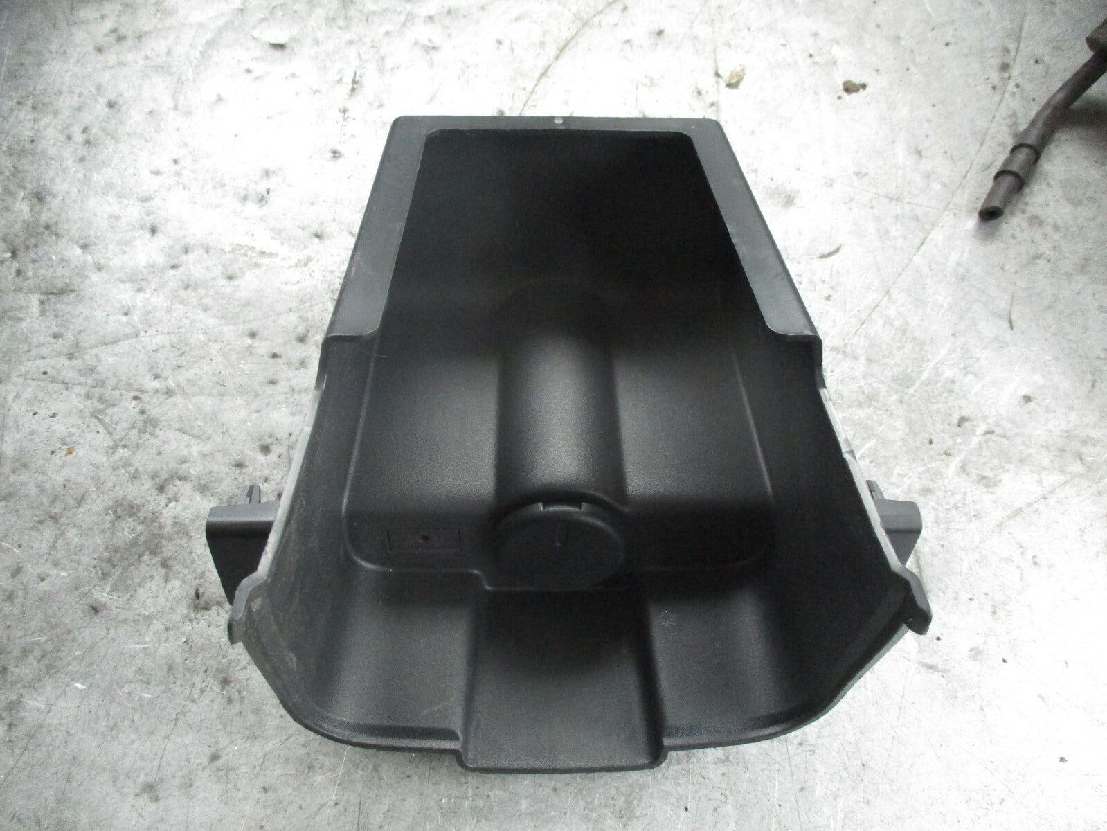 VAUXHALL ASTRA J MK6 CENTRE CONSOLE 12V AUX PORT TRIM PANEL 498951029
