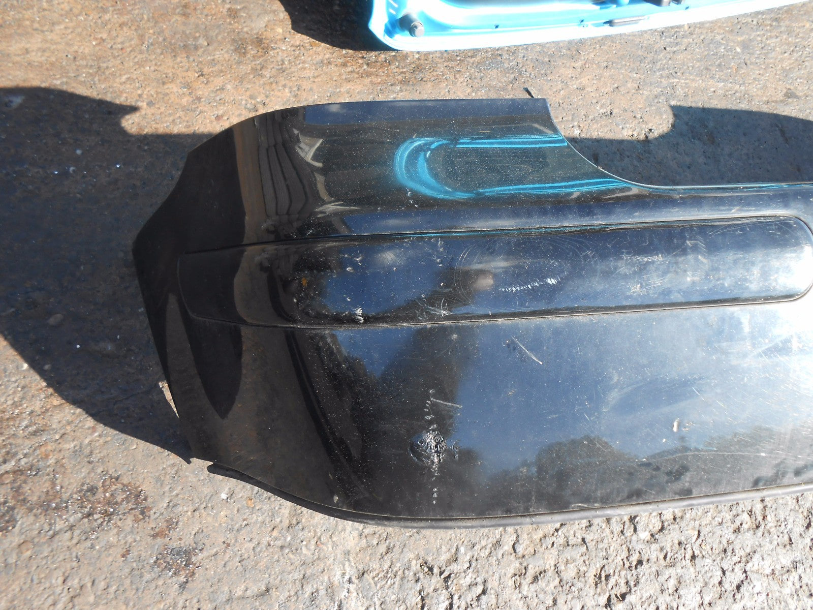 VOLKSWAGEN VW GOLF MK4 2000 COMPLETE REAR BUMPER BLACK