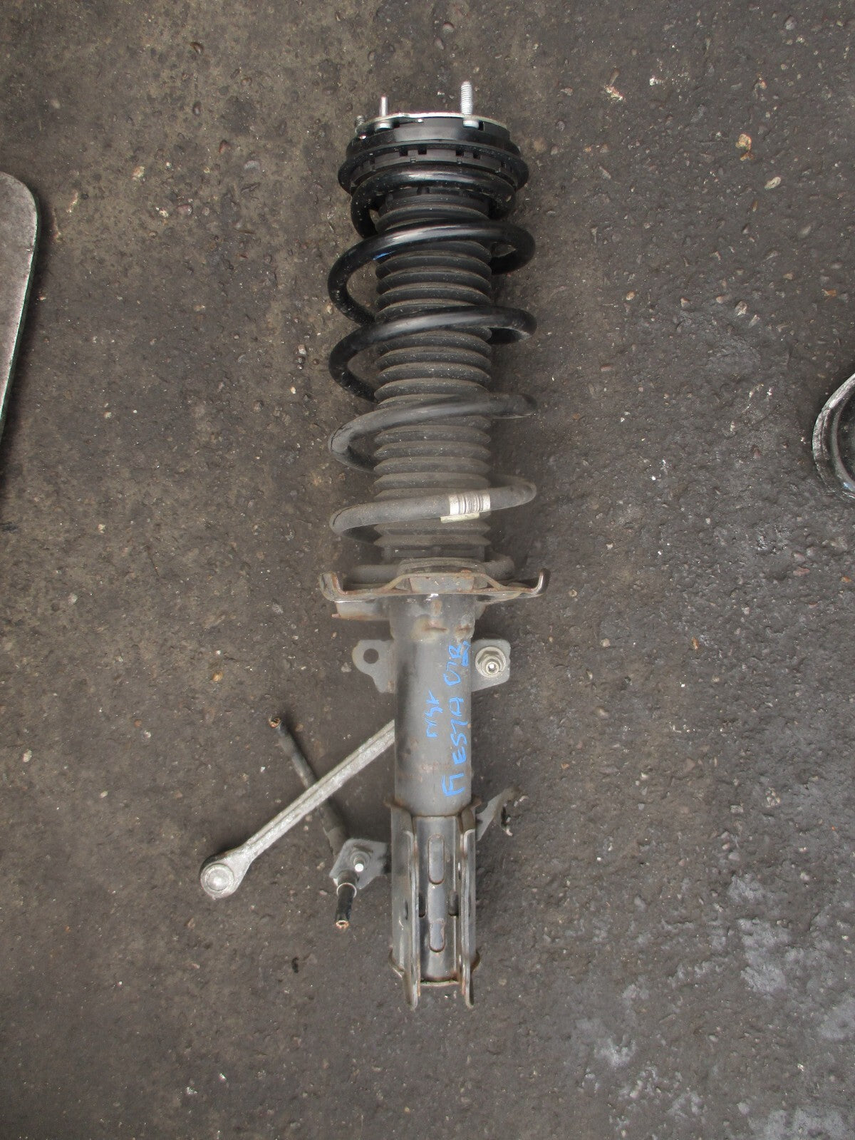 2021 FORD FIESTA 1.0 PETROL NSF PASSENGER FRONT LEFT SHOCK ABSORBER H1BC18K001