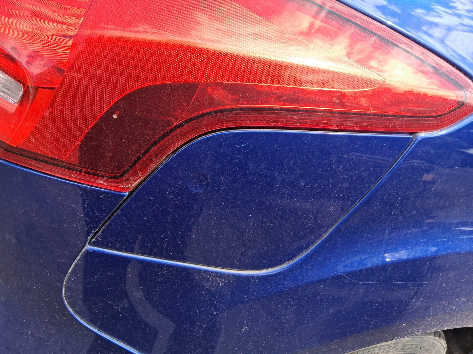 2015 FORD FOCUS MK3 HATCHBACK FUEL FILLER FLAP DEEP IMPACT BLUE MET HF