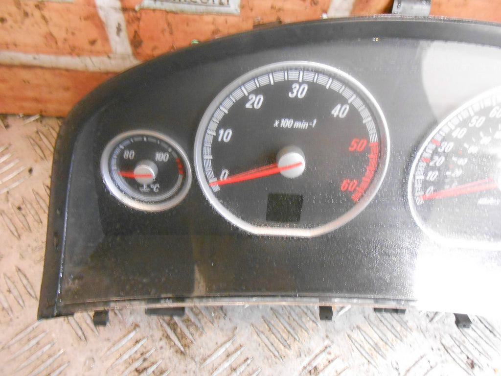 VAUXHALL SIGNUM 2004 2.2 DTI (Y22DTR) CLOCK SPEEDO INSTRUMENT CLUSTER 13140912SJ