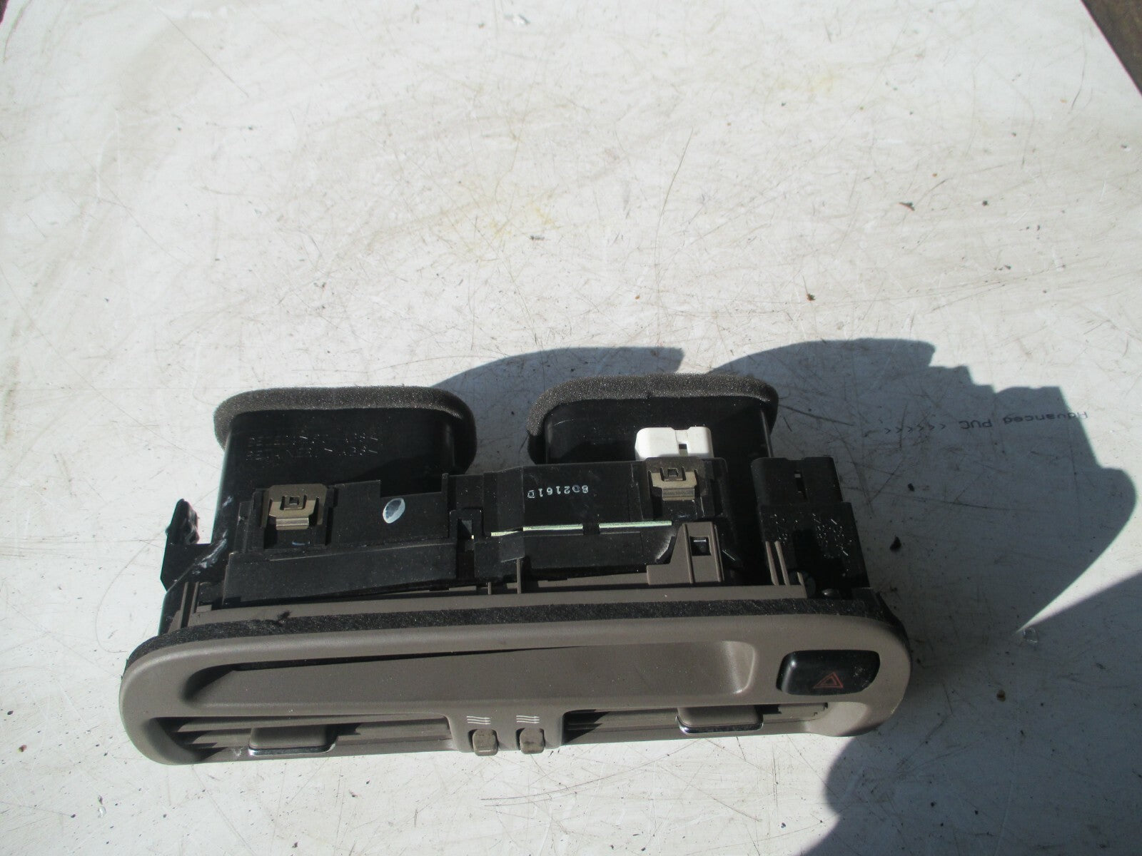 LEXUS GS300 1998 MK2 FRONT CENTRE AIR VENTS WITH CLOCK INFO DISPLAY 5566030340